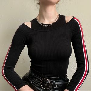 Striped sleeve street look